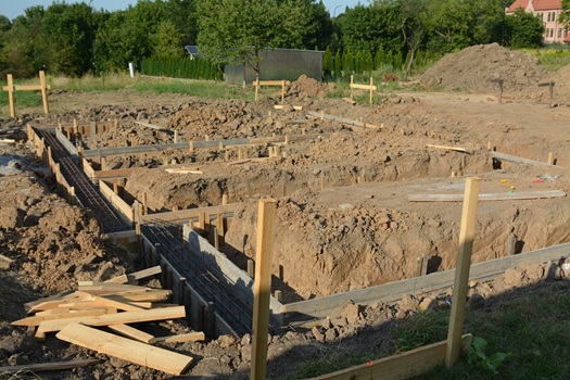 Ławy, geodeta